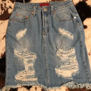 High wasted distressed denim skirt size 0